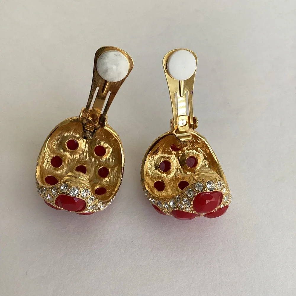 Kenneth Jay Lane KJL Clip Earrings Cabochon Cluster Mosaic Dome Gold Red (flaw)